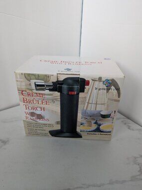 Le Gourmet Chef Creme Brulee Torch with 4 Ramekins